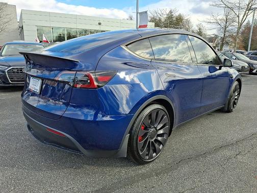 2023 Tesla Model Y Performance