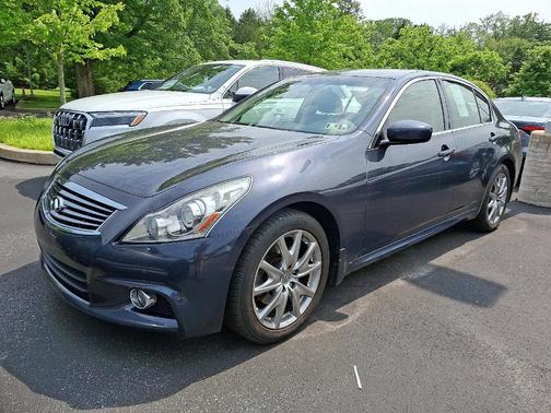 2013 INFINITI G37x Base