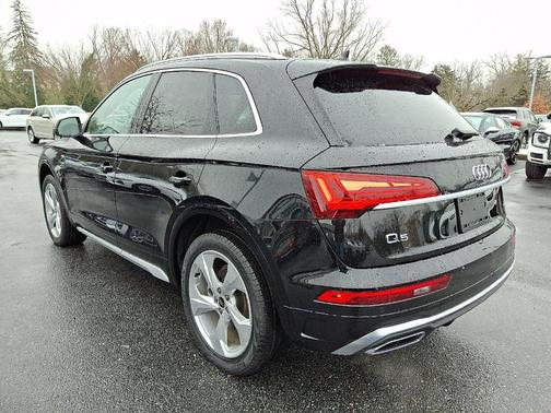2025 Audi Q5 45 S line quattro Premium
