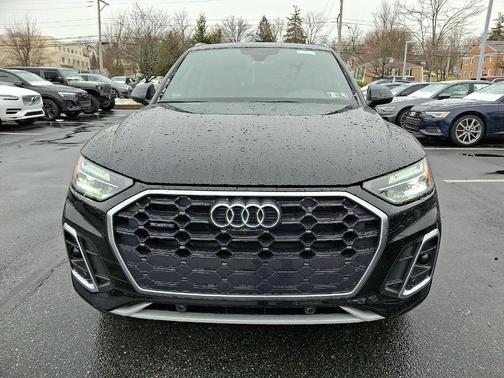 2025 Audi Q5 45 S line quattro Premium