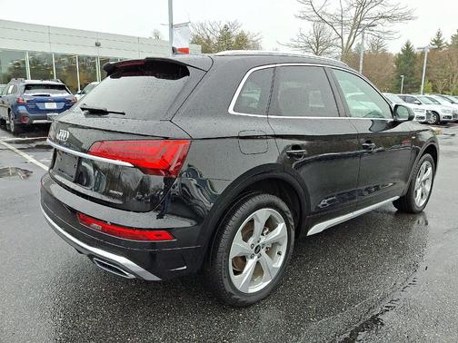 2025 Audi Q5 45 S line quattro Premium