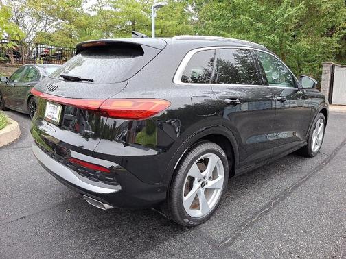 2025 Audi Q5 2.0T quattro Premium