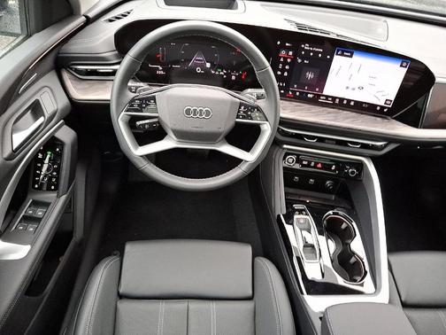 2025 Audi Q5 2.0T quattro Premium