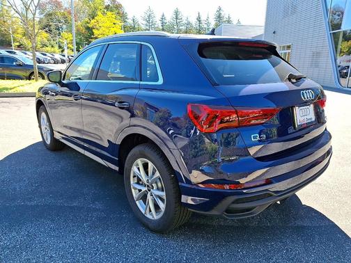 2025 Audi Q3 45 S line Premium