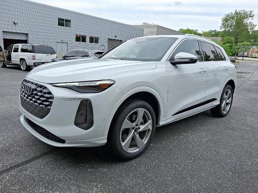 2025 Audi Q5 2.0T quattro Premium