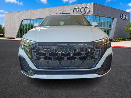 Glacier White Metallic 2026 Audi Q8 Premium Plus