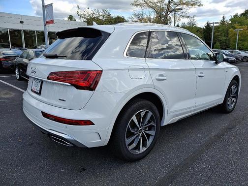2024 Audi Q5 45 S line quattro Premium