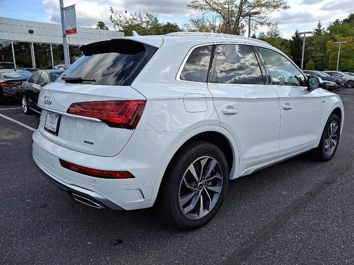 2024 Audi Q5 45 S line quattro Premium