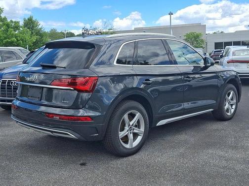 Manhattan Gray Metallic 2021 Audi Q5 45 Premium