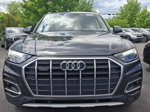 Manhattan Gray Metallic 2021 Audi Q5 45 Premium