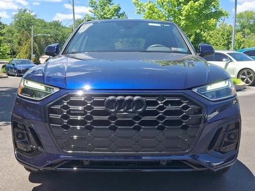Navarra Blue Metallic 2025 Audi Q5 45 S line quattro Premium