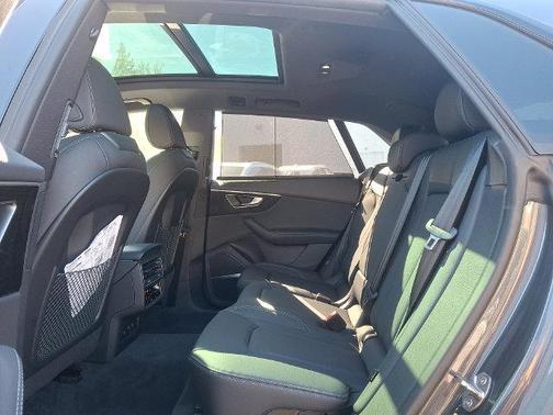 Daytona Gray Pearl 2027 Audi Q8 55 PLUS