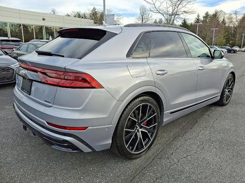 2020 Audi Q8 55 Premium Plus