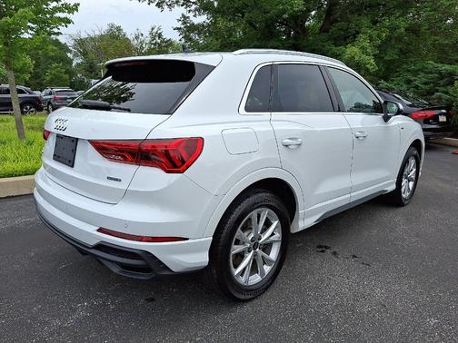 2023 Audi Q3 45 S line Premium Plus