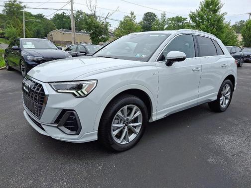 2023 Audi Q3 45 S line Premium Plus