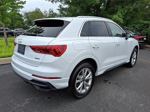 2023 Audi Q3 45 S line Premium Plus