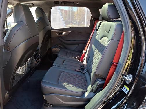 2026 Audi SQ7 4.0T Premium Plus