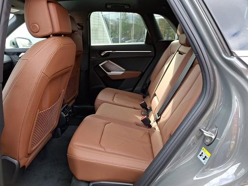 2025 Audi Q3 45 S line Premium