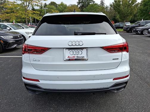 2024 Audi Q3 45 S line Premium