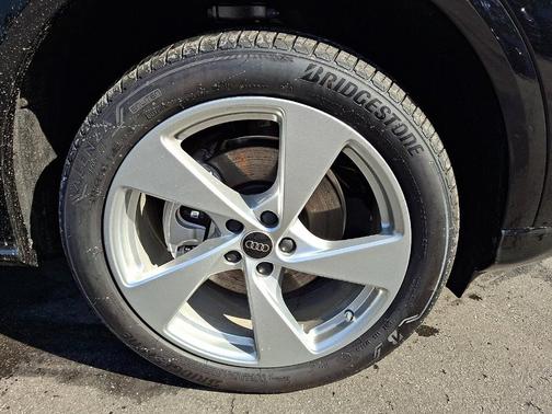 2025 Audi Q5 2.0T Premium