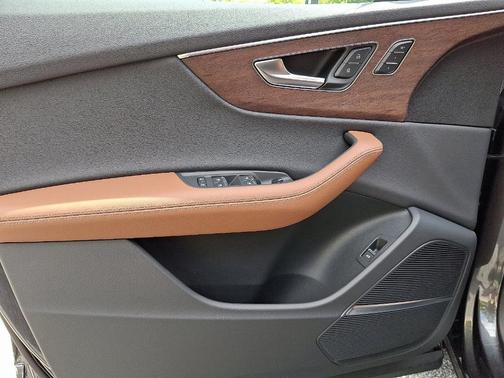 2026 Audi Q8 Premium Plus