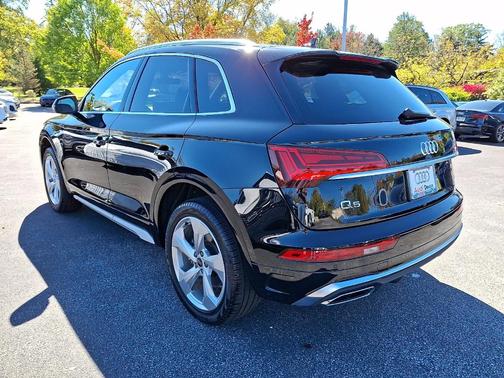 2025 Audi Q5 45 S line quattro Premium
