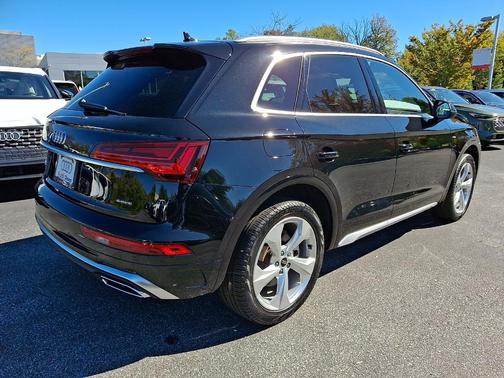 2025 Audi Q5 45 S line quattro Premium
