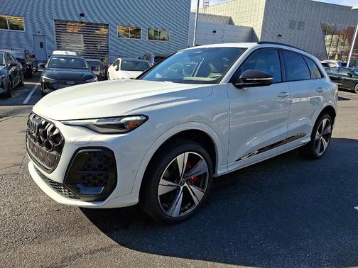 2025 Audi SQ5 3.0T quattro Premium