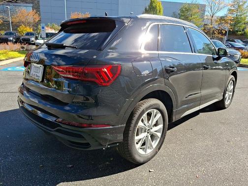 2025 Audi Q3 45 S line Premium