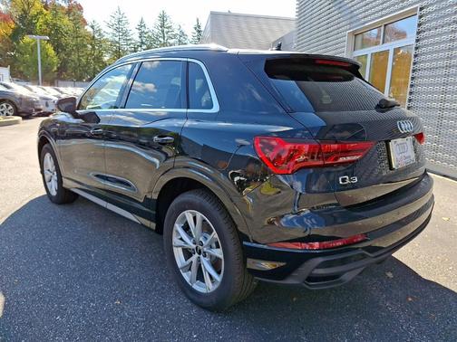 2025 Audi Q3 45 S line Premium