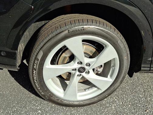 2025 Audi Q5 2.0T quattro Premium