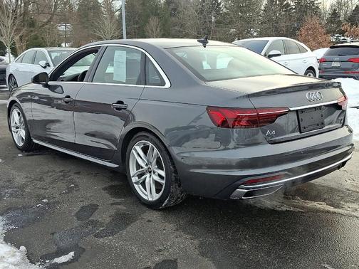 2023 Audi A4 45 S line Prestige
