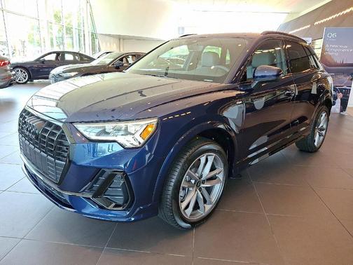 2025 Audi Q3 45 S line Premium