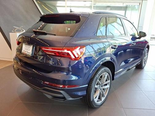 2025 Audi Q3 45 S line Premium