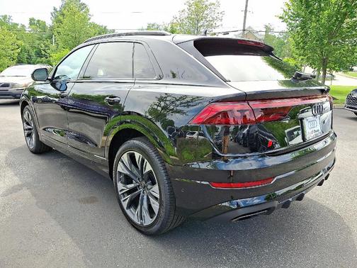 2025 Audi Q8 Prestige