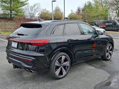 Mythos Black Metallic 2026 Audi SQ5 3.0T Premium Plus