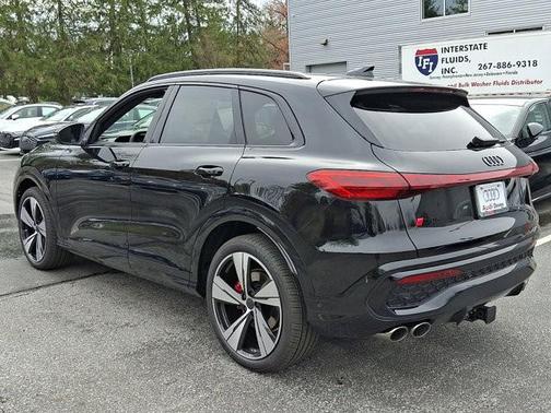 Mythos Black Metallic 2026 Audi SQ5 3.0T Premium Plus