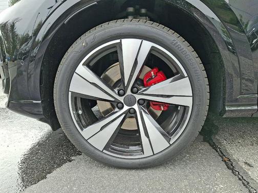 Mythos Black Metallic 2026 Audi SQ5 3.0T Premium Plus