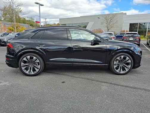 2025 Audi Q8 Prestige