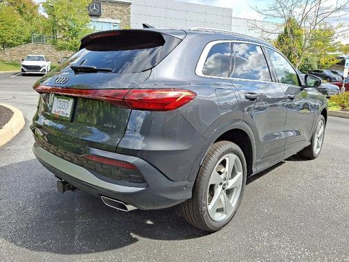 2025 Audi Q5 2.0T quattro Premium