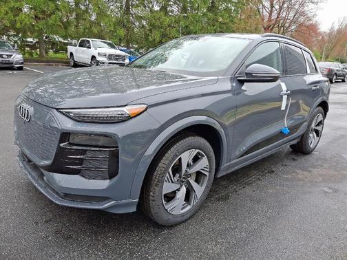 2025 Audi Q6 e-tron Premium