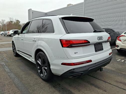 2026 Audi Q7 55 Premium