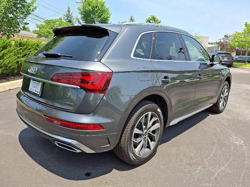 2024 Audi Q5 45 S line quattro Premium
