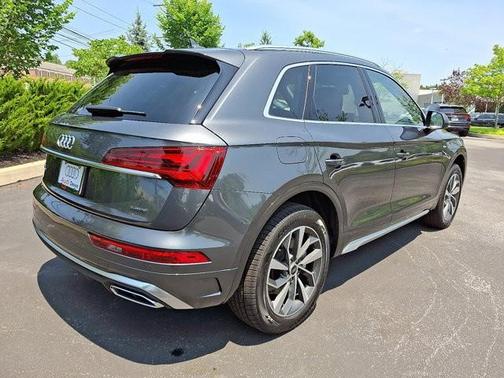 2024 Audi Q5 45 S line quattro Premium