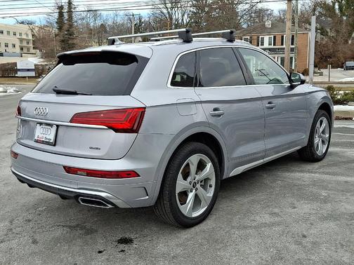 2025 Audi Q5 45 S line quattro Premium