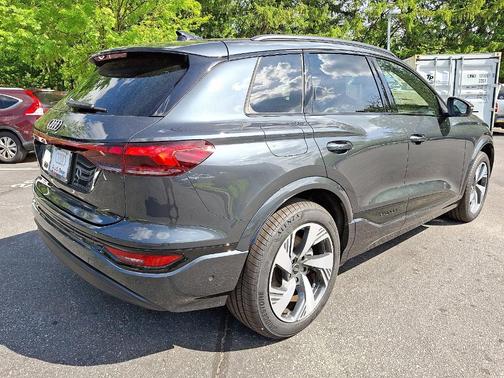 2025 Audi Q6 e-tron Premium
