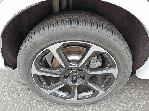 2025 Audi Q3 45 S line Premium
