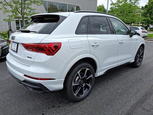 2025 Audi Q3 45 S line Premium