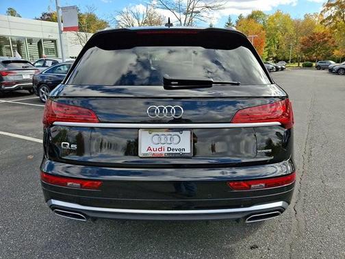 2025 Audi Q5 45 S line quattro Premium