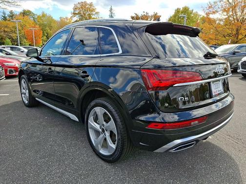 2025 Audi Q5 45 S line quattro Premium